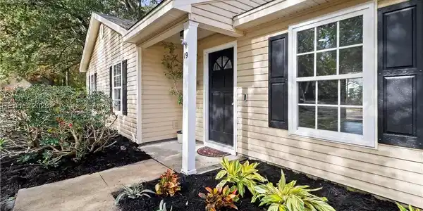 19 Star Magnolia Court