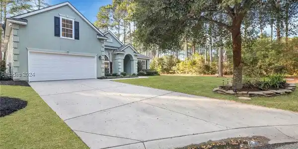 38 Aspen Hall Road