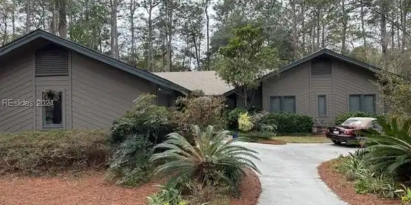 27 Big Woods Drive