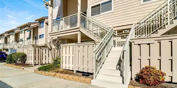 15 Deallyon Avenue