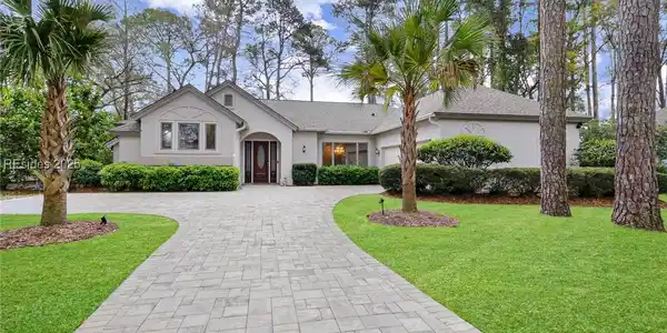 10 Chantilly Lane