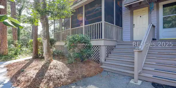 14 Three Mast Lane