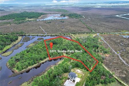 1071 Bridle Path Boulevard
