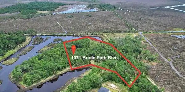1071 Bridle Path Boulevard