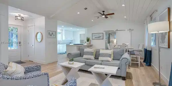 7 Bittern Street