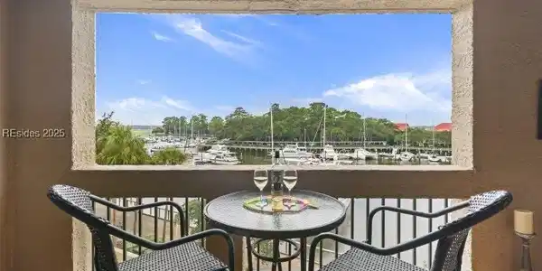 13 Harbourside Lane