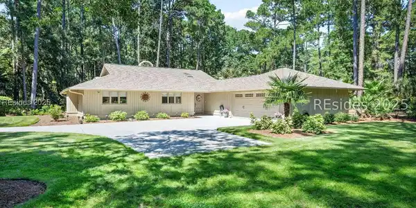 8 Brown Thrasher Road