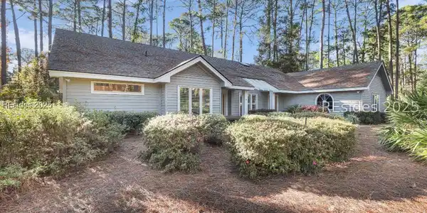 13 Oyster Rake Lane