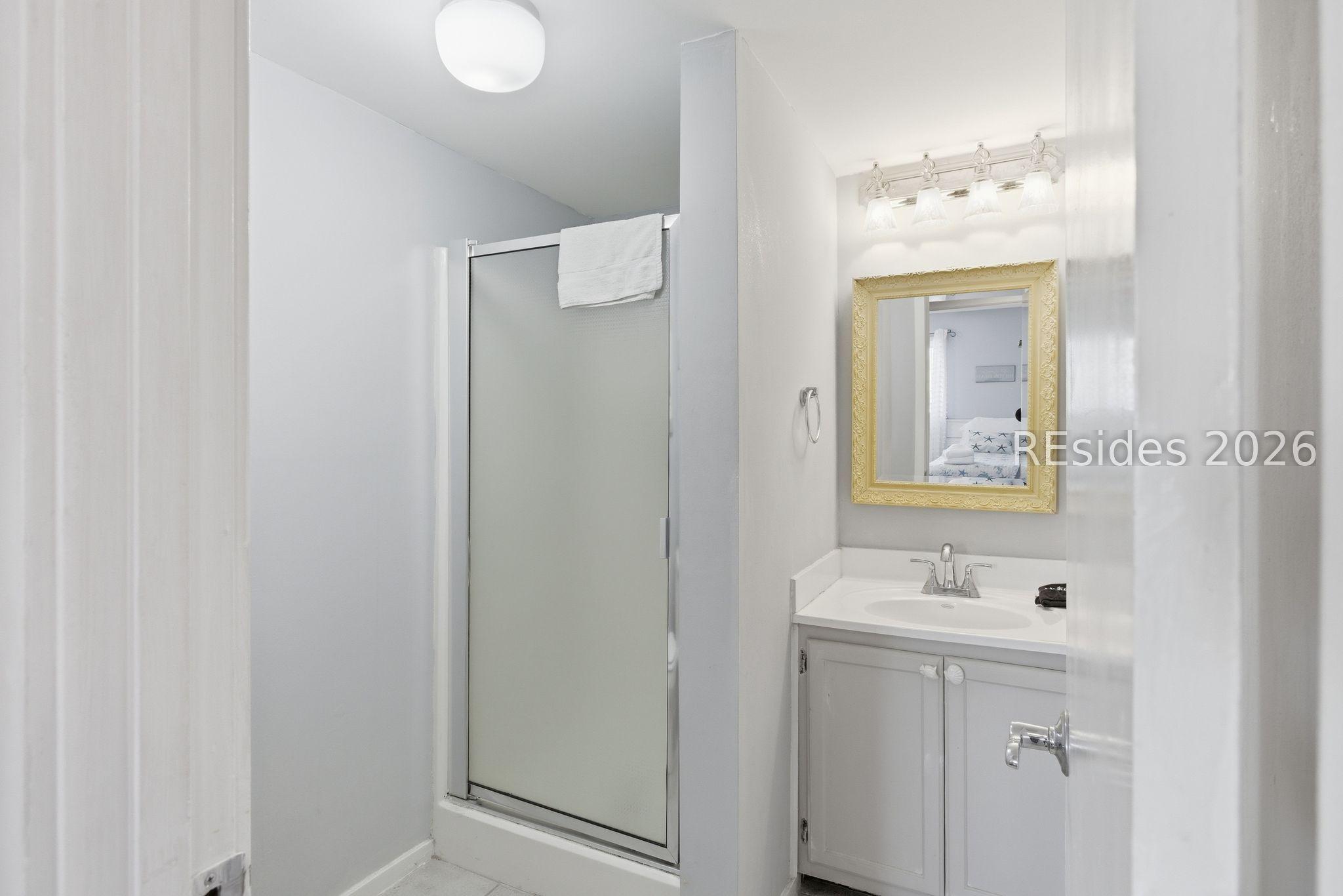 Image 1: Bathroom 2