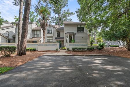 17 Lake Forest Drive