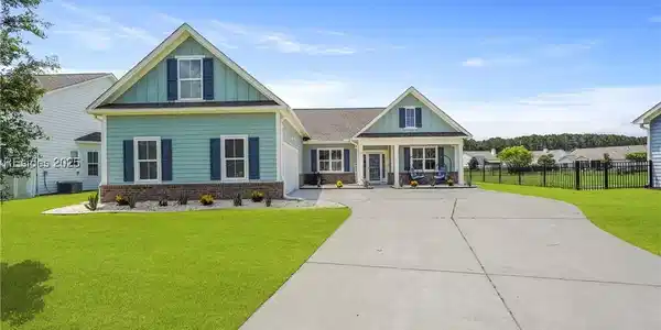 17 Lawton Pond Lane