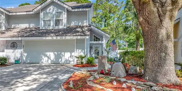 16 Lake Linden Lane