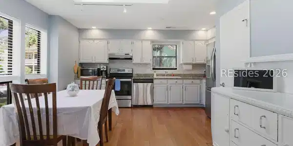 Image 4 Image 4