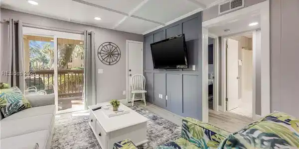21 Lagoon Road