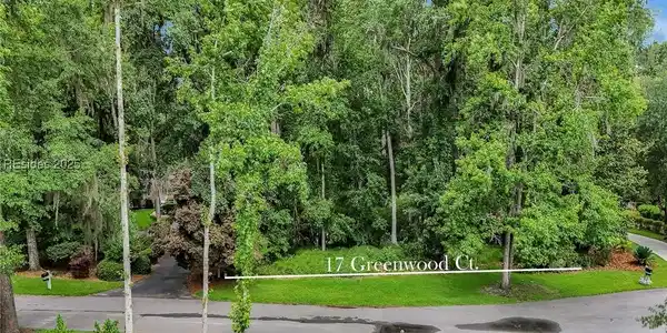 17 Greenwood Court