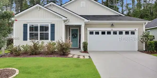 33 Mainland Lakes Drive