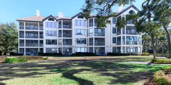 6 Village North Drive