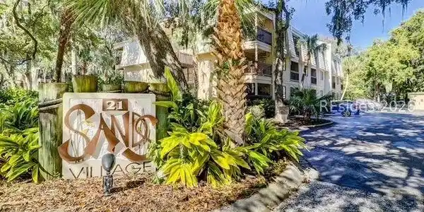 21 Lagoon Road