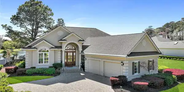 9 Abbeville Court