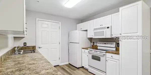Image 4 Image 4