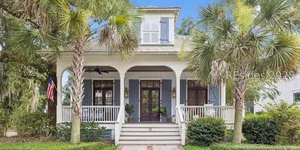 12 Lawrence Street