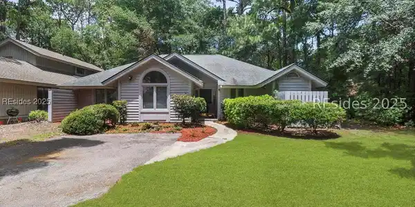 7 Stillwater Court