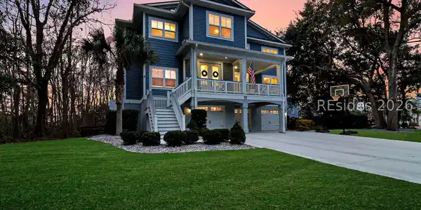 15 Paddocks Boulevard