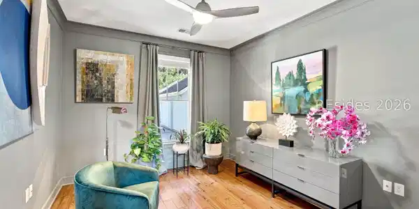 Image 3: Office/Den