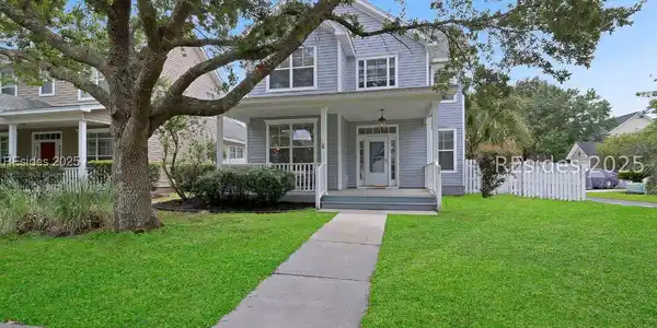 37 4th Avenue