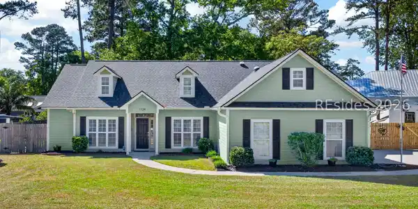 1124 Otter Circle