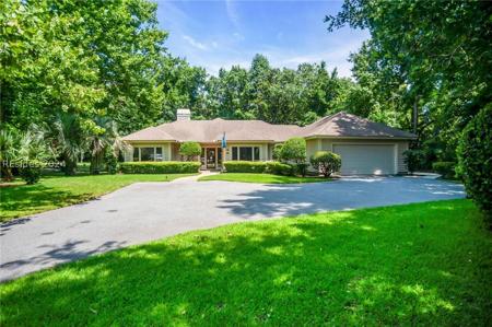 4 Birkdale Court