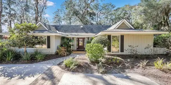2 Heritage Road