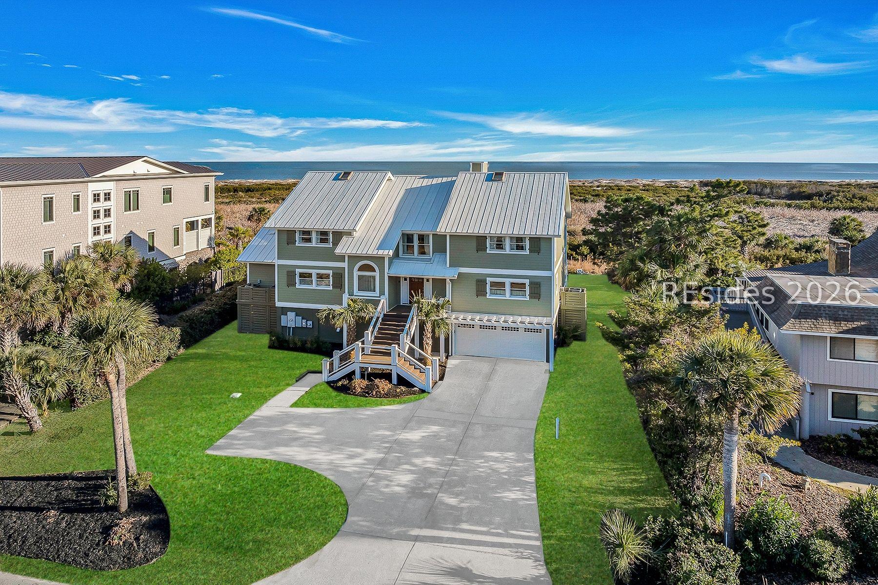 Image 3: Front of Home/Ocean