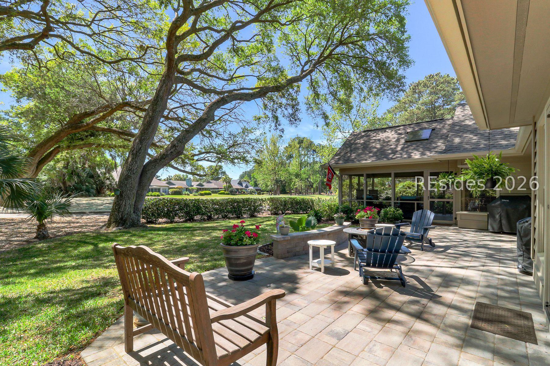 Image 4: Patio