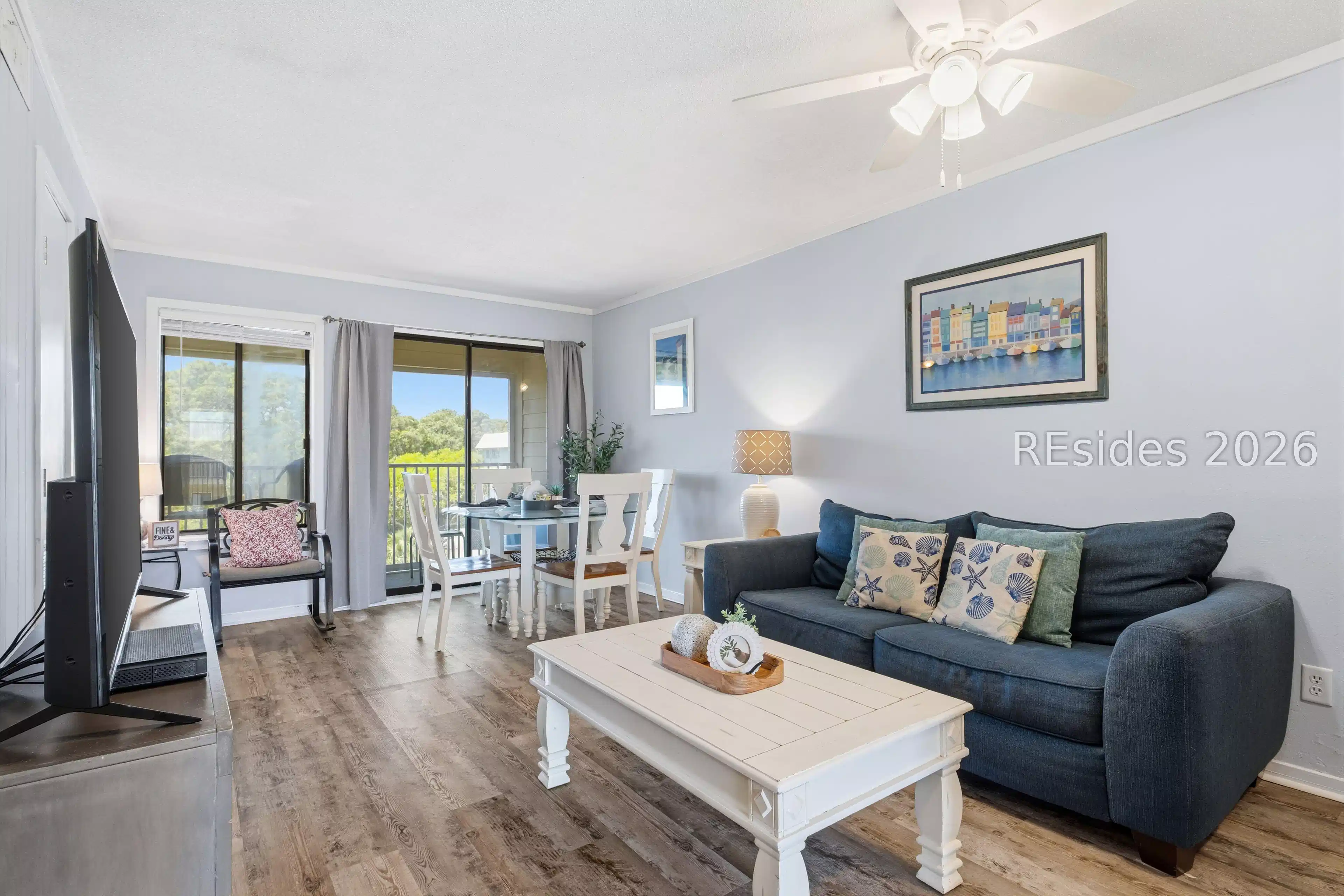 Image 1: Living spaces Image 1: Living spaces