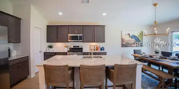 Image 2: Stock photos shown; to be similar not identical.
