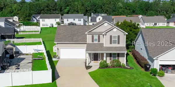 18 Hollowtail Drive