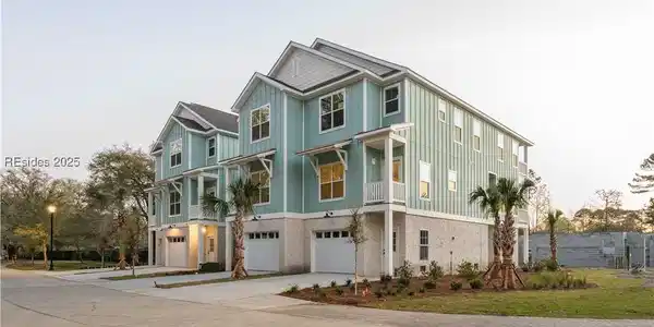 200 Olive Shell Court