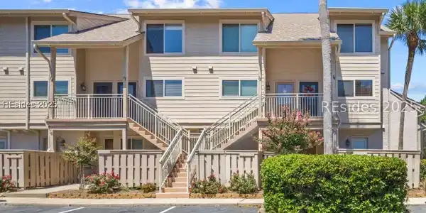 15 Deallyon Avenue