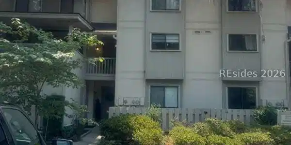 Image 4: Building Exterior