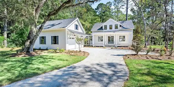 26 Oldfield Village Road