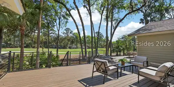 2 Willow Oak Road W