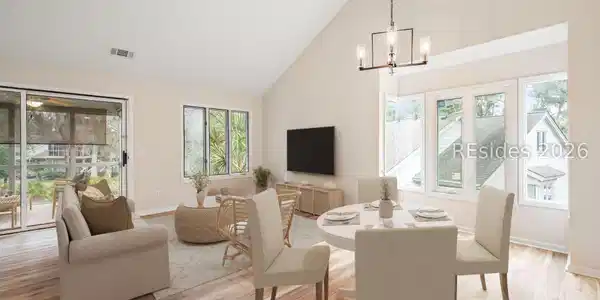 124 Windward Village