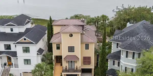 54 Bermuda Pointe Circle