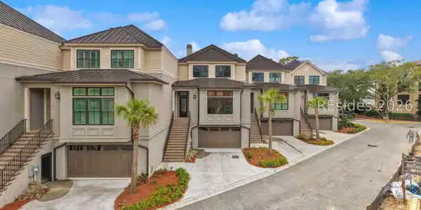 5 Grandview Court
