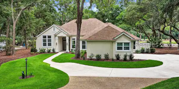 60 Wedgefield Drive