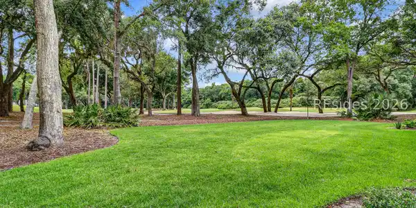 Image 3: Backyard View! Image 3: Backyard View!