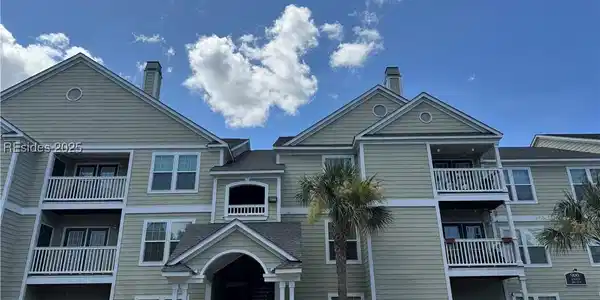 100 Kensington Boulevard