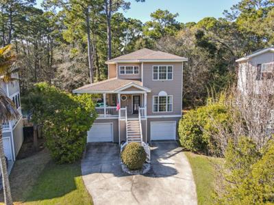 14 Peregrine Drive
