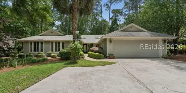 4 Hickory Forest Drive